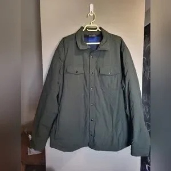 Other - Classic Men's Quilted Button-Up Jacket - Olive Green